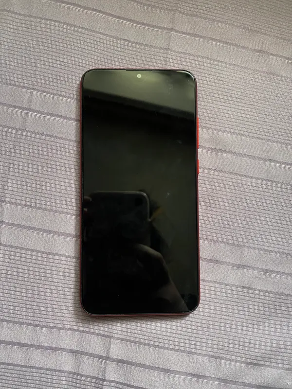 Redmi 8 sotiladi