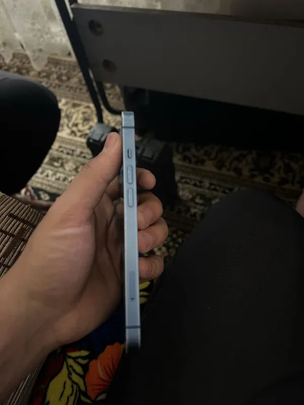 Iphone 13 sotiladi 4