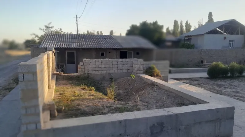 Ер сотилади 2.5 сотих 6
