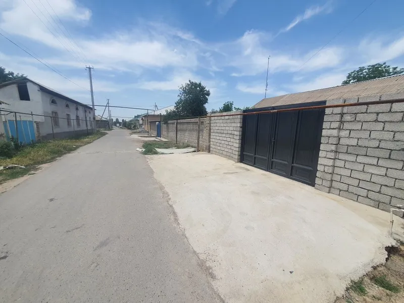 Yer sotiladi 10 sotix