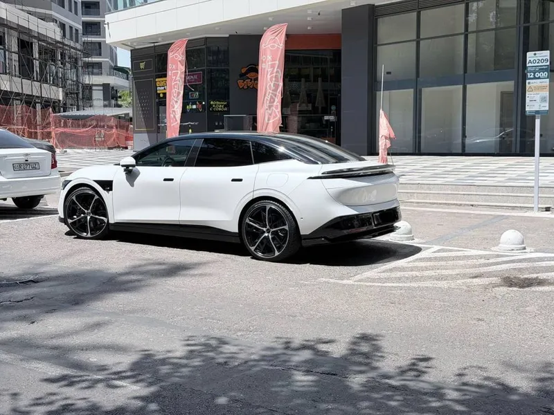 В наличии Zeekr 007 ( Dual Motor, 100Kwt, Stargate,) 4 В наличии Zeekr 007 ( Dual Motor, 100Kwt, Stargate,) 4