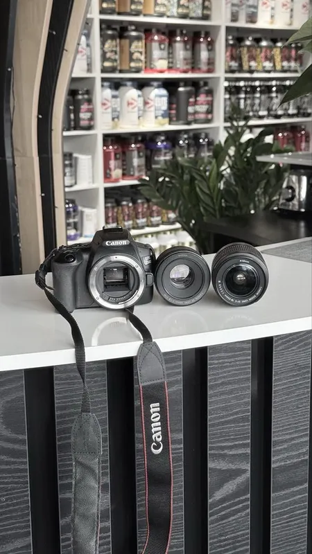 canon eos 250d kit 18-55mm+50mm 1.8