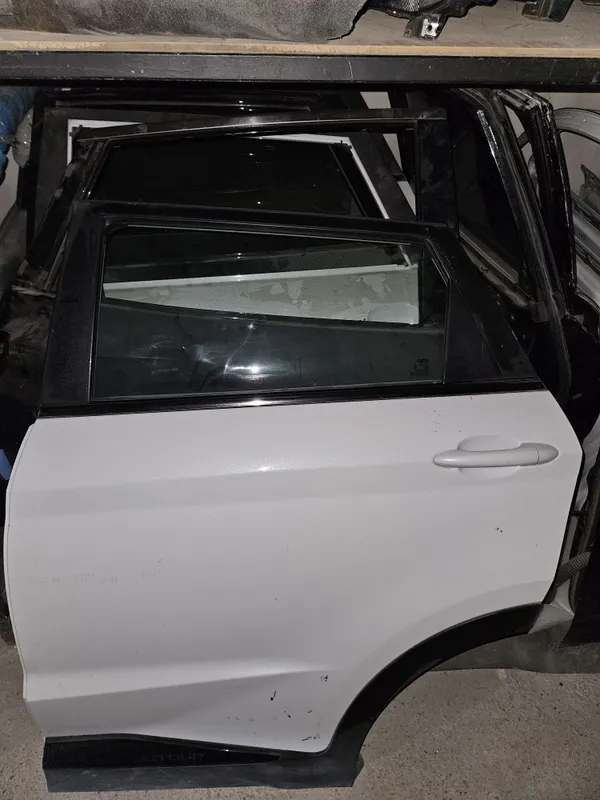 Jetour T2 X95 x 90 x 70 Orginall Eshiklar