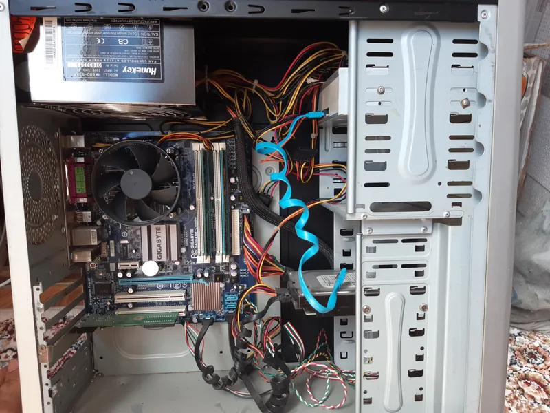 Комплект LGA 775: Gigabyte G41M Combo + Xeon X5450 Комплект LGA 775: Gigabyte G41M Combo + Xeon X5450