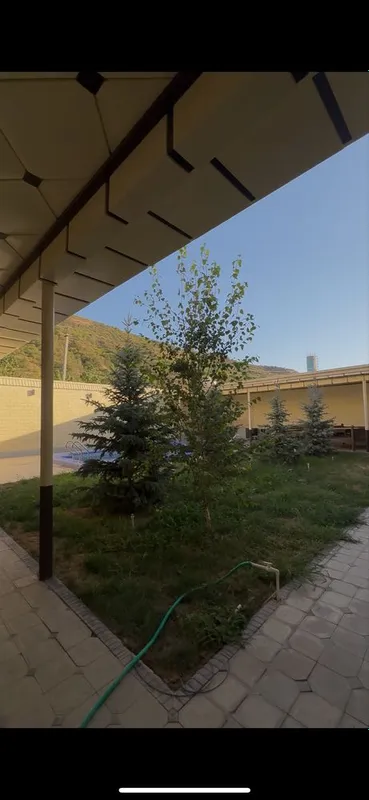 Dacha sotiladi srochna