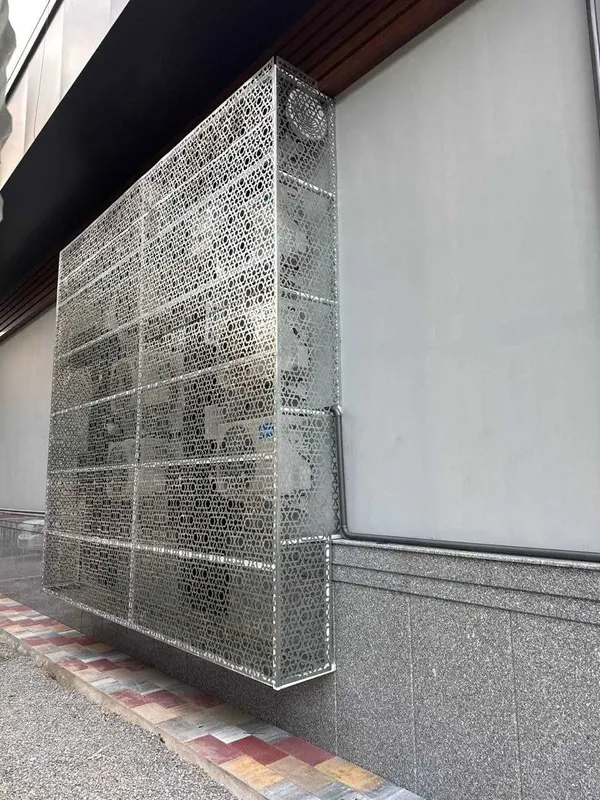 Декор решетки корзины кондиционеров, обшивка разными узорами — фото 4
