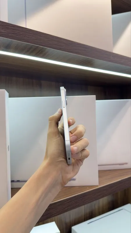 iphone 15 naxtka 4