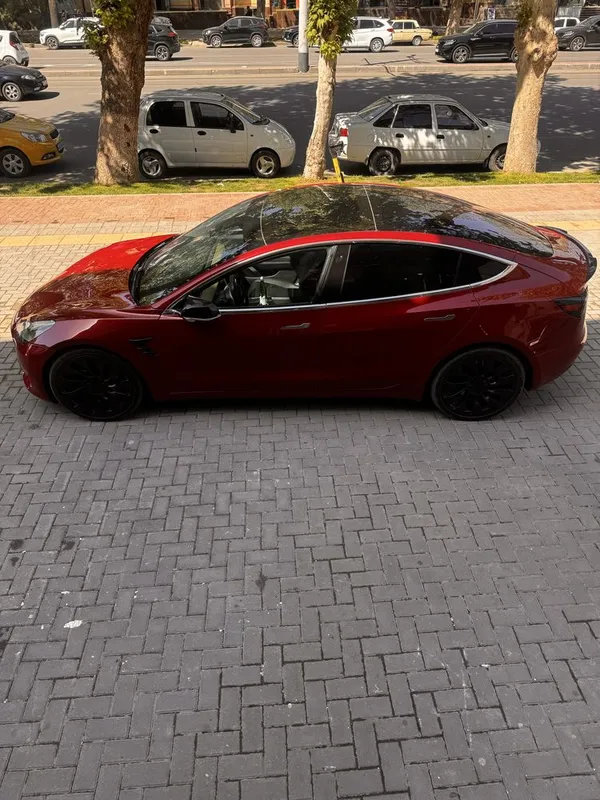 Tesla model 3 Long Range 5 Tesla model 3 Long Range 5