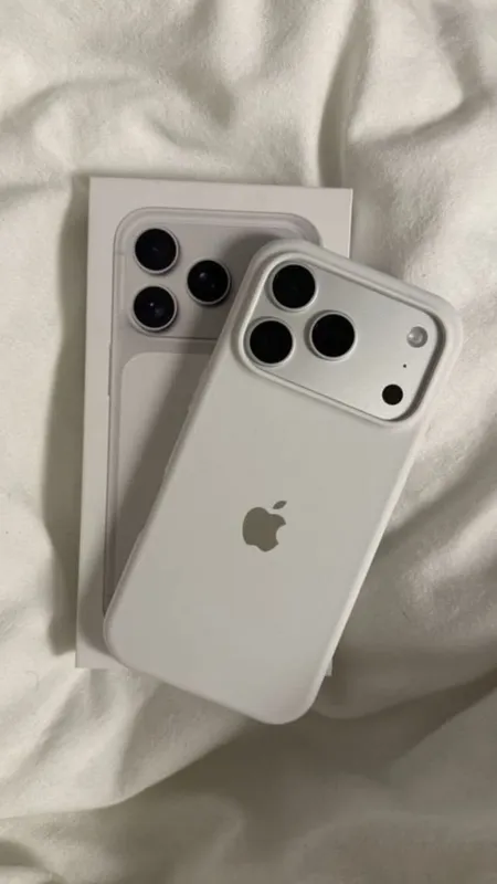 Iphone 17 pro max silver Iphone 17 pro max silver