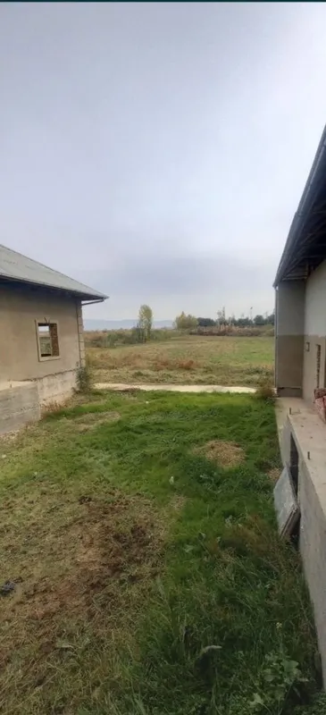 Uy sotiladi Roxat postidan 25 km 10 xonaliy uy gaz svet bor 1 — фото 3