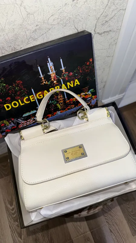 Dolce Gabbana белая 2 Dolce Gabbana белая 2