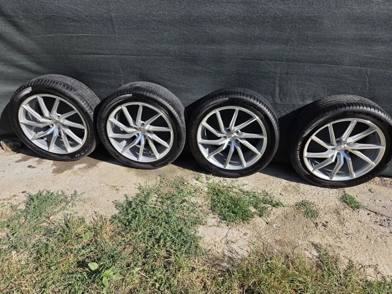 Diska sotiladi R20 vossen 2 Diska sotiladi R20 vossen 2
