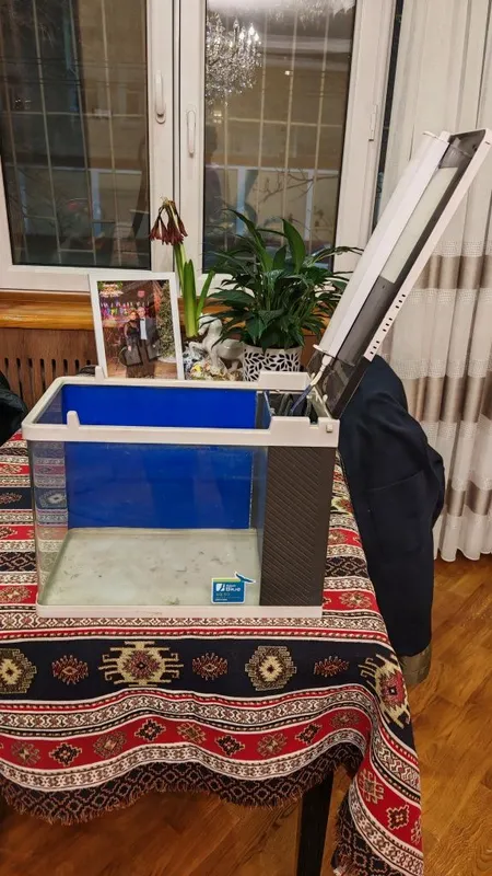 Продам китайский заводской акриловый аквариум около 20 лит. — фото 1 Продам китайский заводской акриловый аквариум около 20 лит. — фото 1