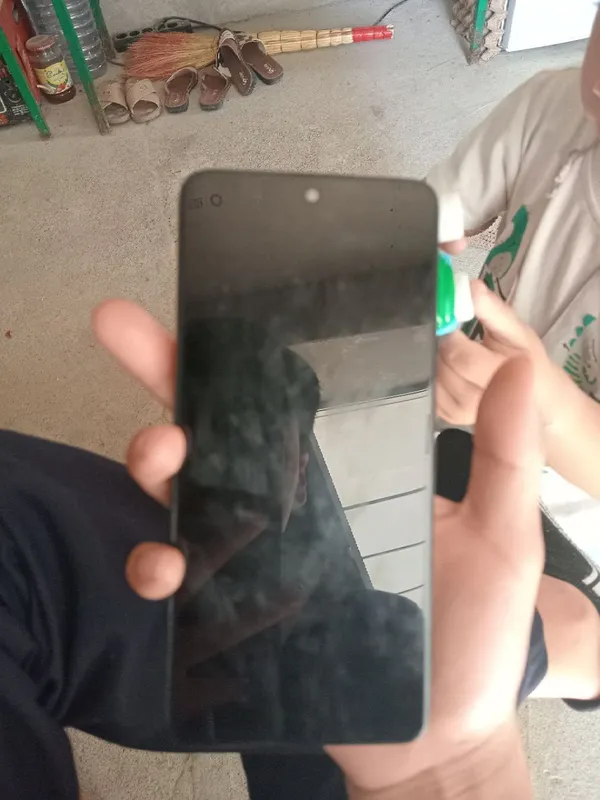 redmi not 11pro 128 talik kirishka singan orqa redmi not 11pro 128 talik kirishka singan orqa