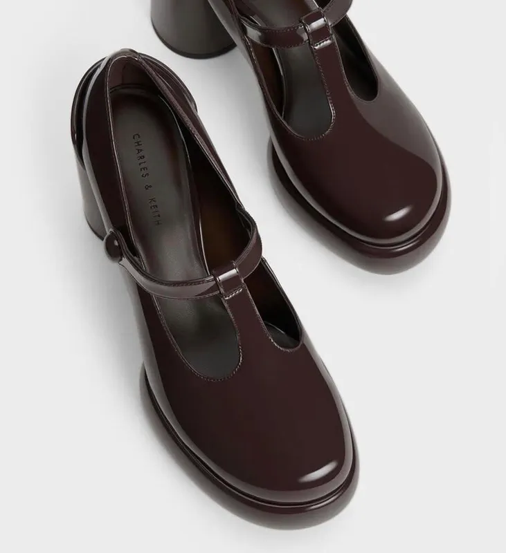 Charles & Keith — фото 2