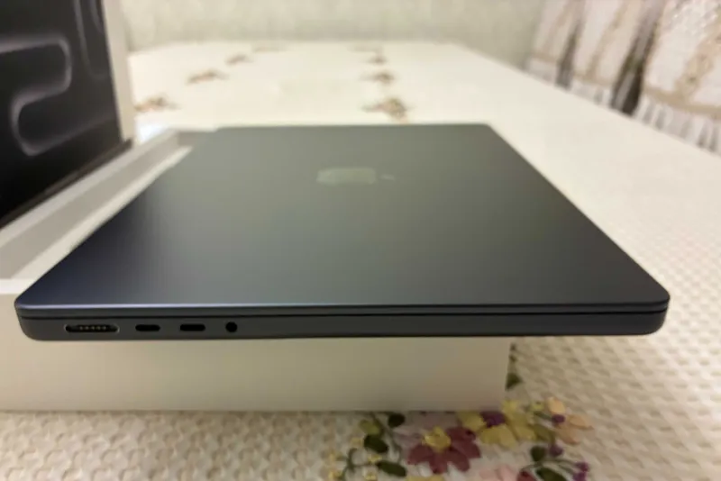 MacBook Pro 14 дюймов, M3 Pro, 18/512 5 MacBook Pro 14 дюймов, M3 Pro, 18/512 5
