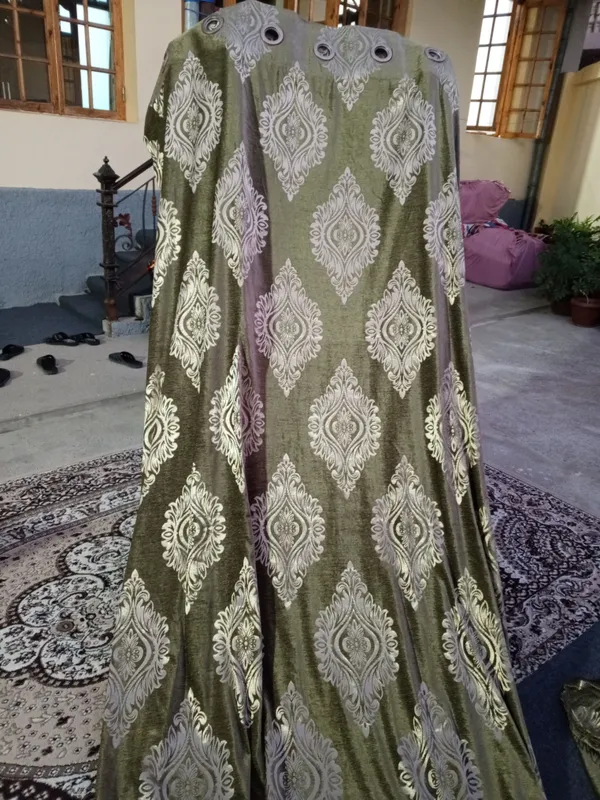 Ajoyib gilam va parda sotiladi — фото 4
