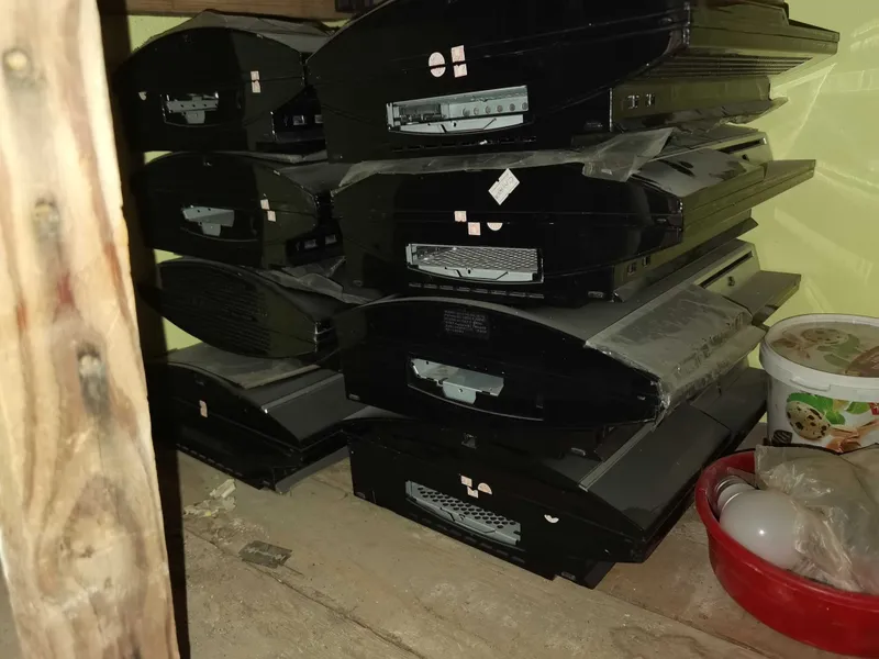 Продам PlayStation 3 FAT 1 Продам PlayStation 3 FAT 1