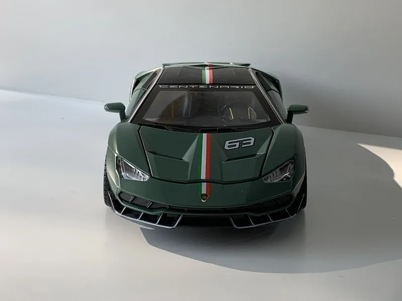 Modelka Lamborghini Centenario 1:24 2