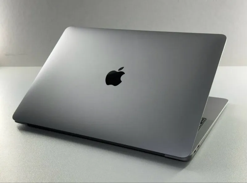 MacBook air m1 8/256