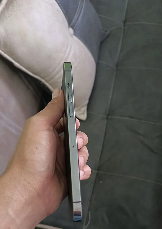Iphone 12 pro max 2