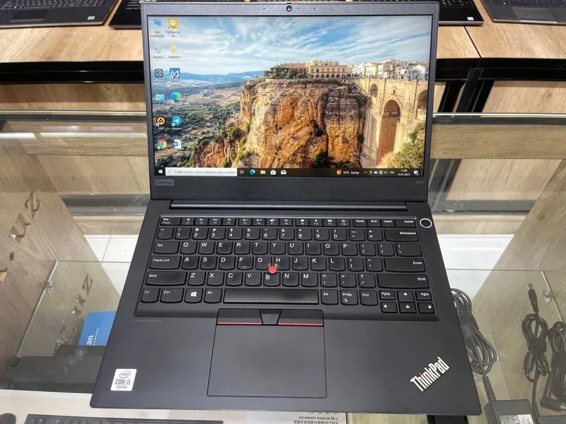 Lenovo ThinkPad E14 Core i5-10210U ram 8 Gb ssd 256 1 Lenovo ThinkPad E14 Core i5-10210U ram 8 Gb ssd 256 1