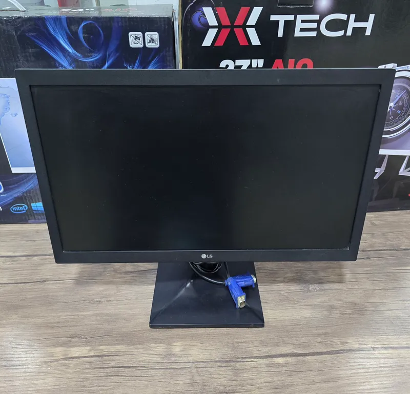 LG 19" LCD Monitorlari Sotiladi — фото 1