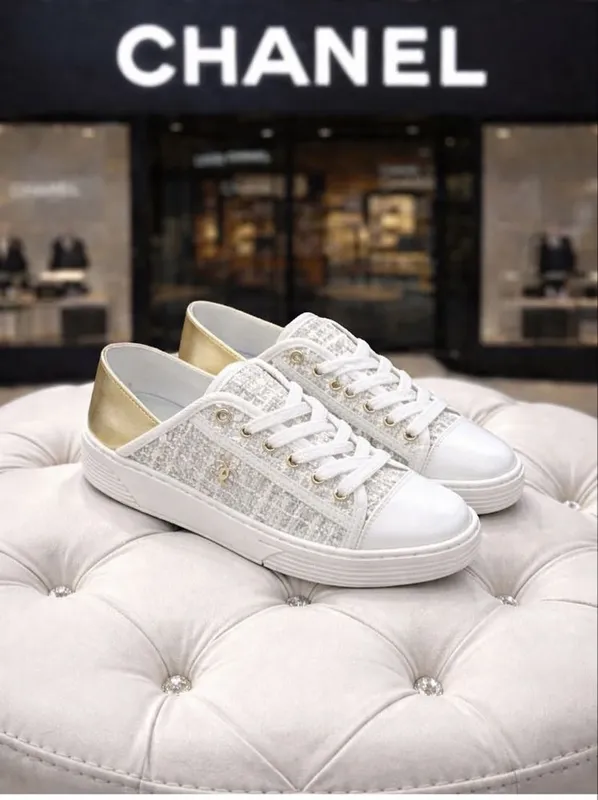 Женские белые кеды Chanel
