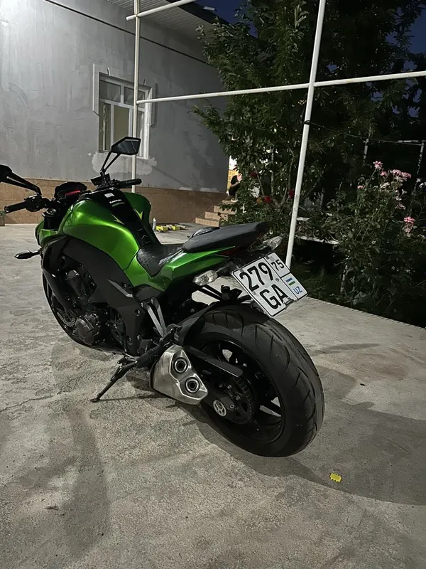 Продам KAWASAKI z 1000 — фото 1