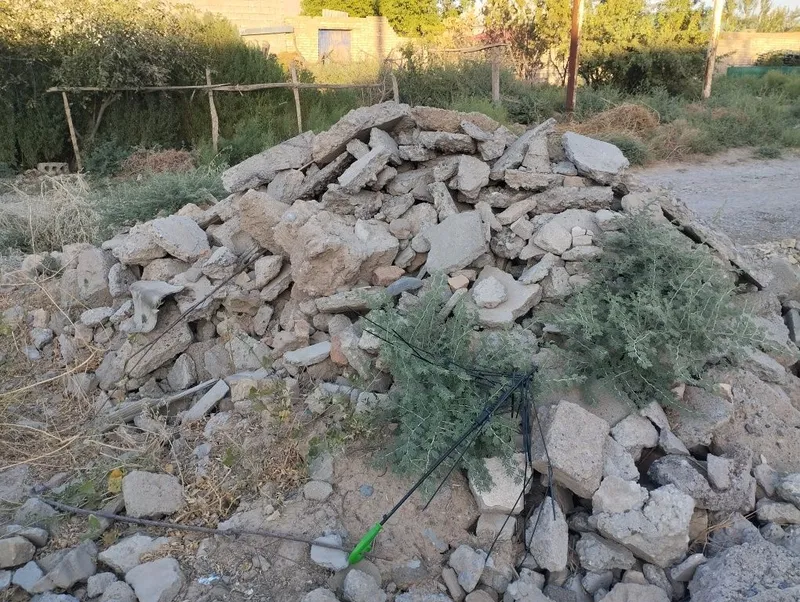 Beton tosh biton tosh sotiladi narxini kelishamiz 1