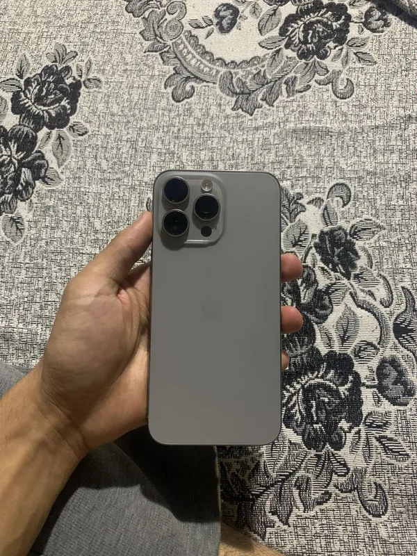 Iphone 15 pro max 2
