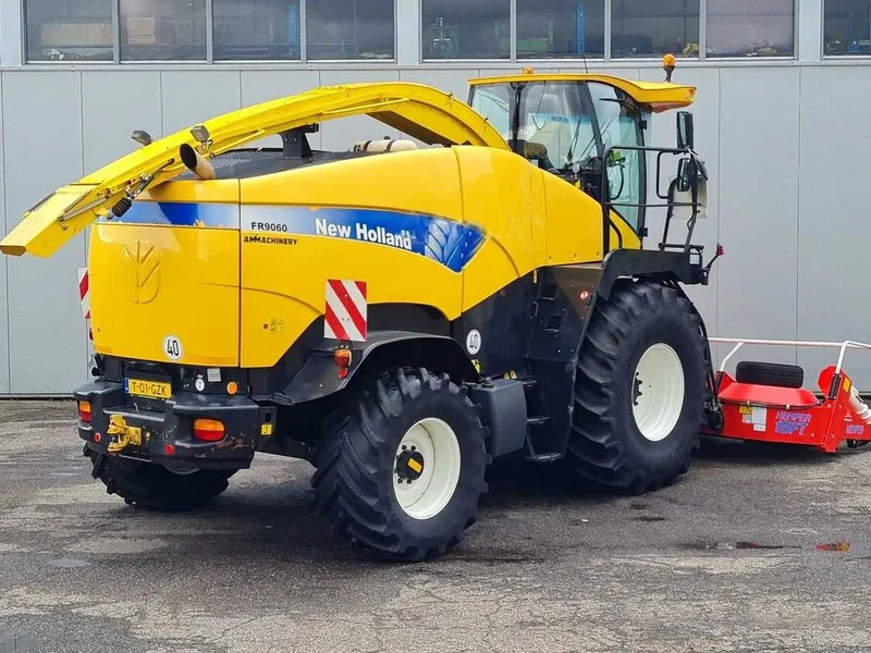 Кормоуборочный комбайн New Holland FR9060 — фото 3