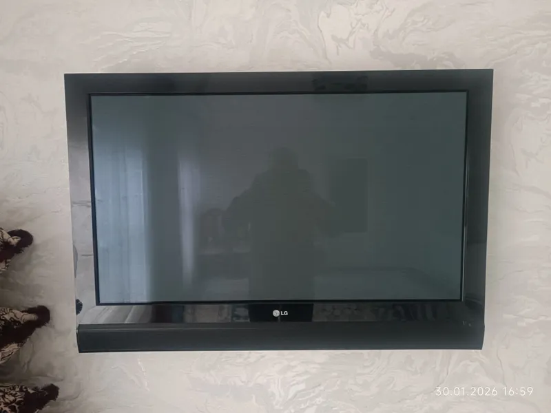 Продам.. Две Корейский ТВ 1 Продам.. Две Корейский ТВ 1