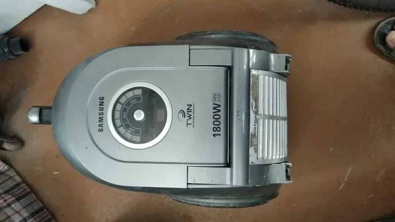 Пылесос Samsung SC6630 блютуз — фото 4