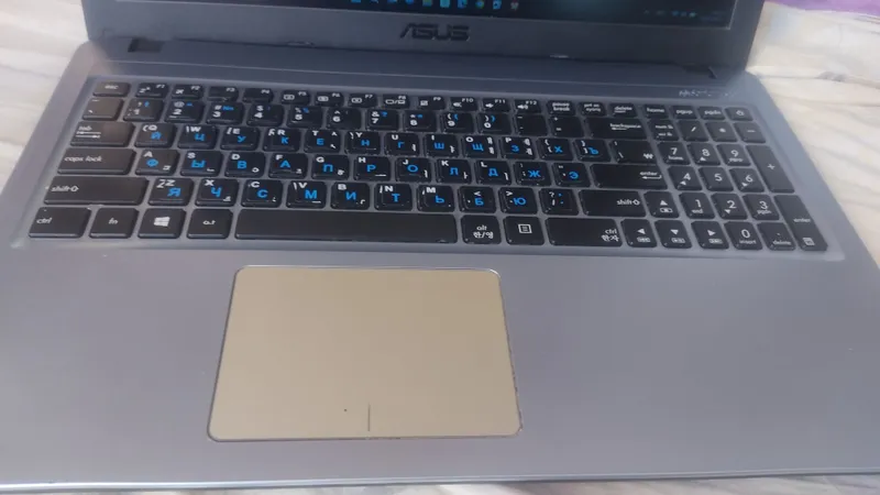 Vivobook 15_ASUS Laptop X540UAR. 8 Vivobook 15_ASUS Laptop X540UAR. 8