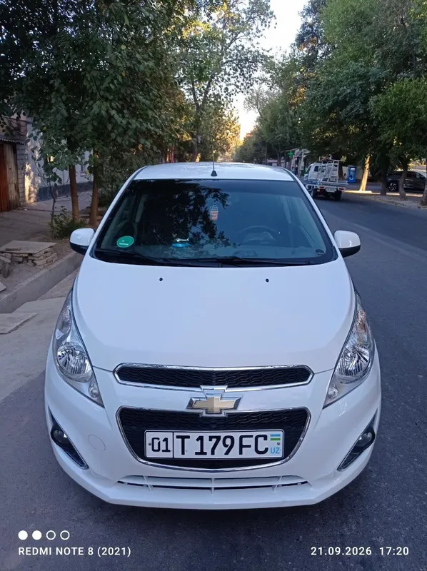 Автомобиль Spark chevrolet 1 Автомобиль Spark chevrolet 1
