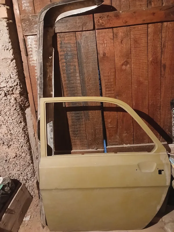 Volga Gaz 2101 uchun eshik 1