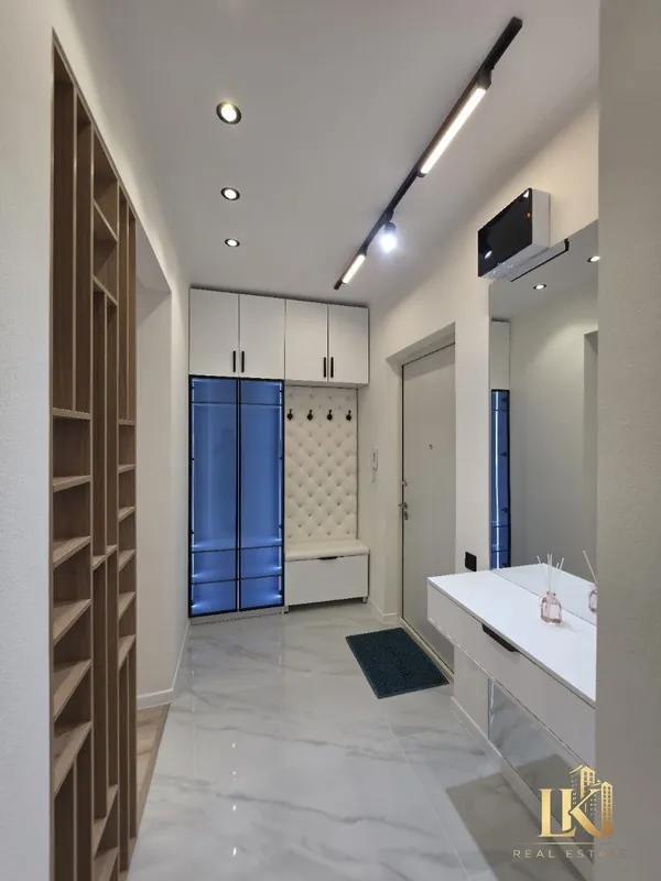 Продаётся 2-комнатная квартира в ЖК O'zmakon (Мирабадский район) — фото 8