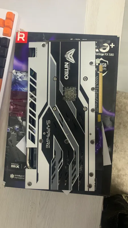 Sapphire Nitro+ Radeon RX 580 4GB 2 Sapphire Nitro+ Radeon RX 580 4GB 2
