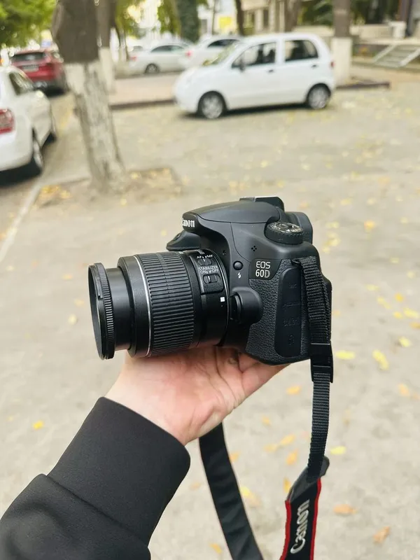 Canon 60D yangi kabi. Foto va video uchun professional kamera 8 Canon 60D yangi kabi. Foto va video uchun professional kamera 8