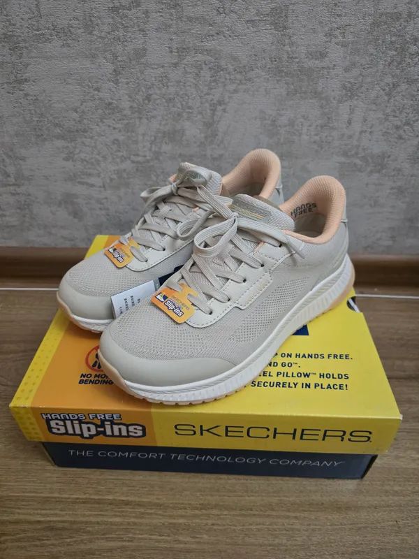 Кроссовки Skechers серии BOBS, размер 37.5 1 Кроссовки Skechers серии BOBS, размер 37.5 1