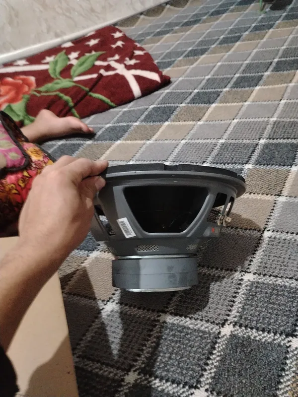 4kanalik uslitel 1200w jbl 20 smlik estiradni FSD 4 4kanalik uslitel 1200w jbl 20 smlik estiradni FSD 4