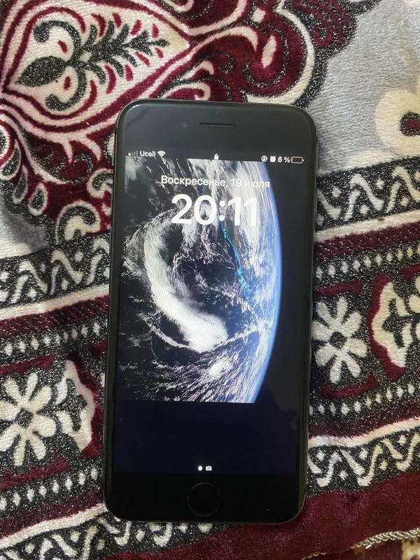 iPhone 8 состояние идеальное, работает отлично, цена 1.000.000 1 iPhone 8 состояние идеальное, работает отлично, цена 1.000.000 1