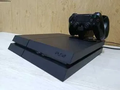 PlayStation 4 с подпиской Deluxe срочно! — фото 1