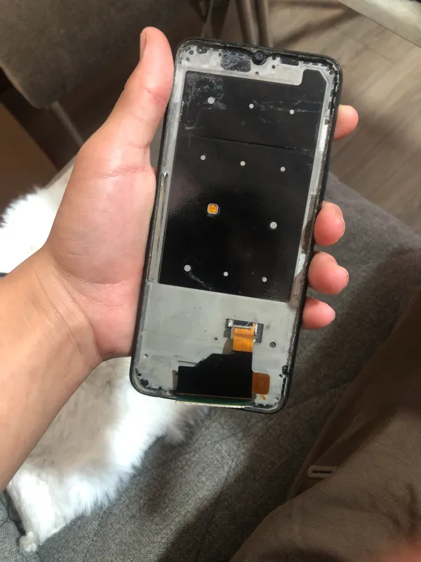 vivo y1 s hamma joyi ishlidi ekran qoysa boldi — фото 1