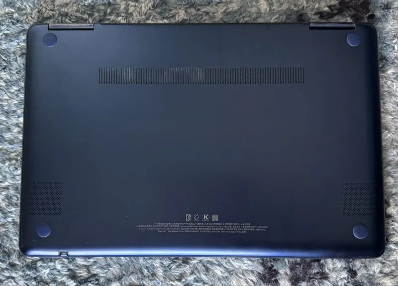 Notebook 9 Pen 15" (NVIDIA®) 5 Notebook 9 Pen 15" (NVIDIA®) 5