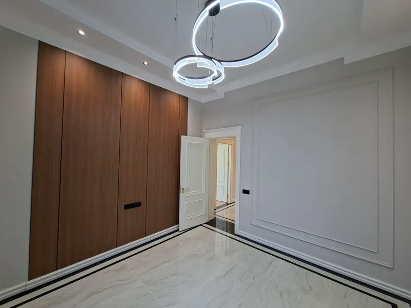 Продается Танхаус 8 комн 3 этажа М. Авайхон — фото 8