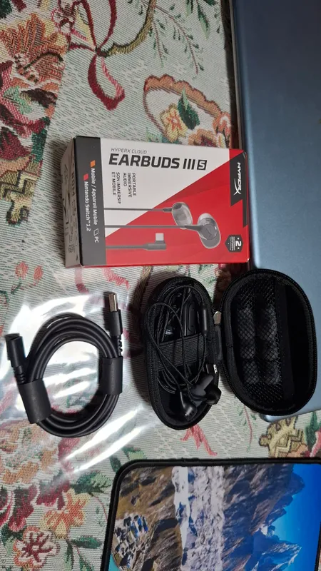 Hyper cloud earbuds 3, type-c