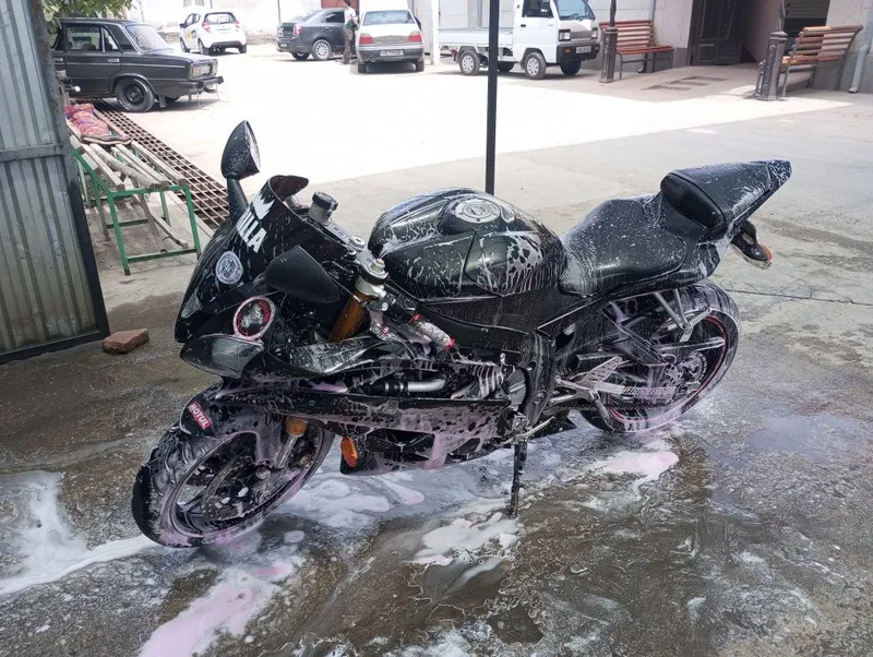 YAMAHA YZF R6 sotiladi