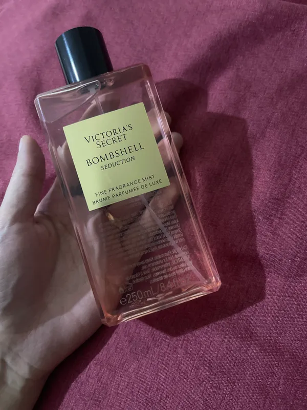Victoria's Secret Bombshel